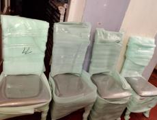 ПРОДАЁТСЯ СТОЛ ЧЕТЫРЕ СТУЛЬЕВ НОВЫЕ