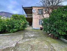 БЕЛЬЭТАЖНЫЙ ДОМ В Г. ГАГРА, РАЙОН ВОКЗАЛА