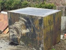 забор и бак