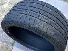 Шины: перед 235/40 R19; зад 265/35 R19