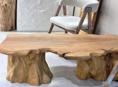 стол из натурального дерево 