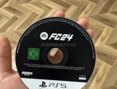 Продаю диск fc24 на пс5 срочно 
