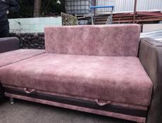 ПРОДАЁТСЯ РАСКЛАДНОЙ ДИВАН 