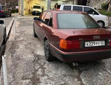 Audi 100