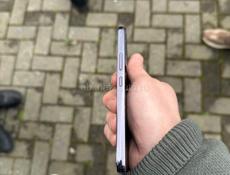 Продам Samsung S22 