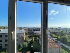 Двухкомнатная квартира с лоджией и видом на море 