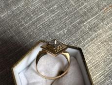 Срочно белое золото С бриллиантом!