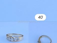 Продаю кольцо 