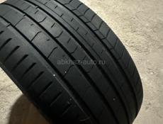 Продам шины разноширокие 235/40 R19 и 265/35 R19