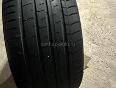 Продам шины разноширокие 235/40 R19 и 265/35 R19