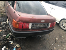 Audi 80