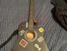 Гитара акустическая 