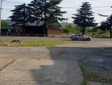 Срочно продаю большой земельный участок на Бзыби по центральной дороге 