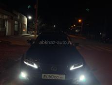 Lexus IS
