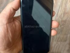 iPhone11 телефон хороший состояние