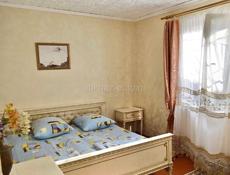 4 - К. КВАРТИРА С ДВОРИКОМ Г. ГАГРА, ЦЕНТР 