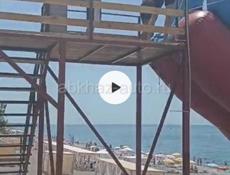 Надувная горка с бассейном