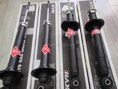 Амартизаторы KYB Toyota Crown/Mark X/Lexus Gs/Is