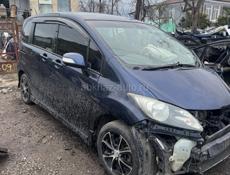 Хонда Фрид 1.5 и тд 