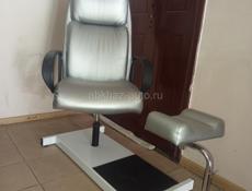 Продаю педикюрное кресло Срочно