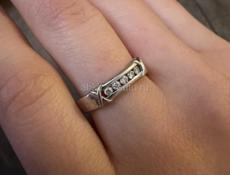 Бриллиантовое кольцо 