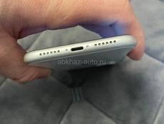 Продаю телефон