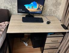 Компьютер со столом 