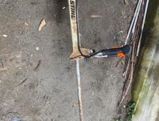 Б/у косилка в оригинале всё, работает отлично цена 55.000 тысяч! 