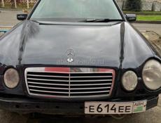 Mercedes-Benz E-Класс