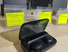 Большой выбор смартфонов: iPhone, Samsung, Xiaomi.