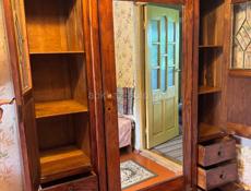 Шкаф цельное дерево