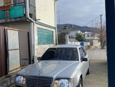 Mercedes-Benz 124