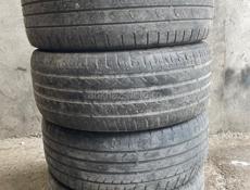 R18 235/50