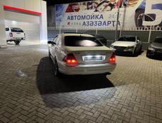 Mercedes-Benz S-Класс