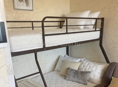 Двухъярусная кровать 