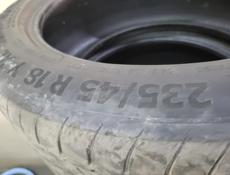 235 45 R18 комплект 
