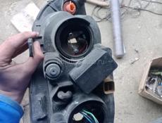 ABS (Mercedes-Benz 190) от мотора запчасть тоже от Мерседеса 190 и фара вроде от Марк 2 