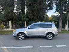 Mitsubishi Outlander XL