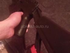 Уселени пружина тир