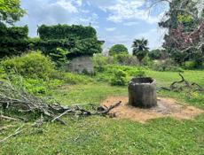 Земля рядом с Горячим источником 