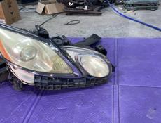 Левая фара Лексус GS. 