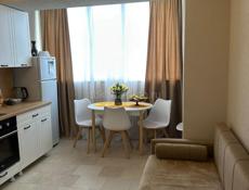 Евро-полуторка у Сухум Маркета 