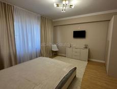 Евро-полуторка у Сухум Маркета 