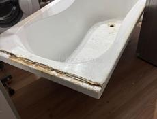 Ванна, раковина, тумба, зеркало с полками 