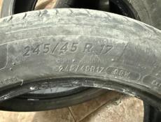 245/45/17