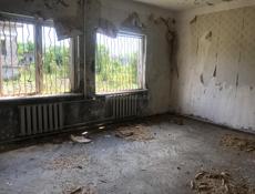 Продаю дом в село первый Гал в поселке в центре рядом со школой магазин вся онфоро структура 