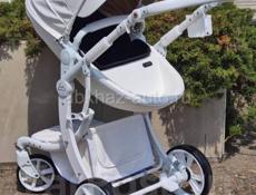 Коляска все сезонная в отличном состоянии 