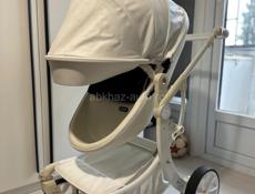 Коляска все сезонная в отличном состоянии 