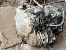 Коробка на авенсис 