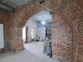 Продам помещение в центре города Сухум проспект мира 